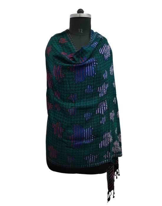 Women viscose stole chinar patta